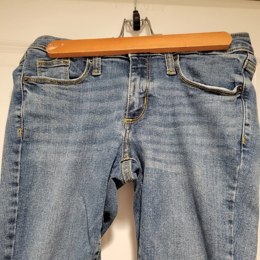 Universal Thread Size 2 - Picture 2 of 11